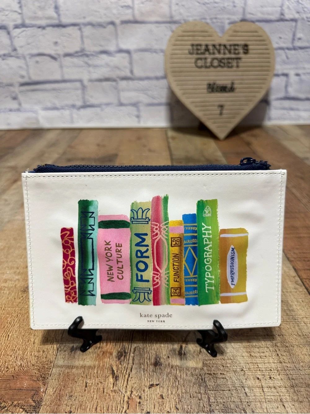 Kate Spade Pencil Pouch Bookshelf Cosmetic Bag New York Zipper Case 
Pre owned g